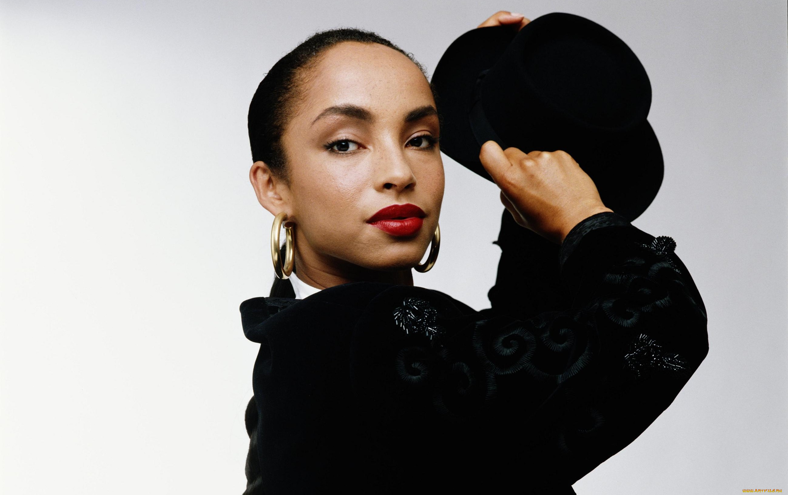 Поставь sade