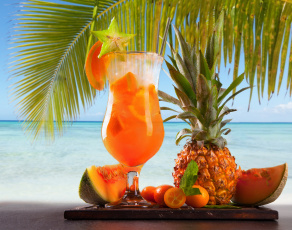 обоя еда, напитки,  коктейль, апельсин, дыня, ананас, коктейль, пальма, море