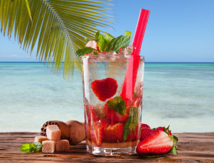 Картинка еда напитки +коктейль мята клубника трубочка коктейль пальма море