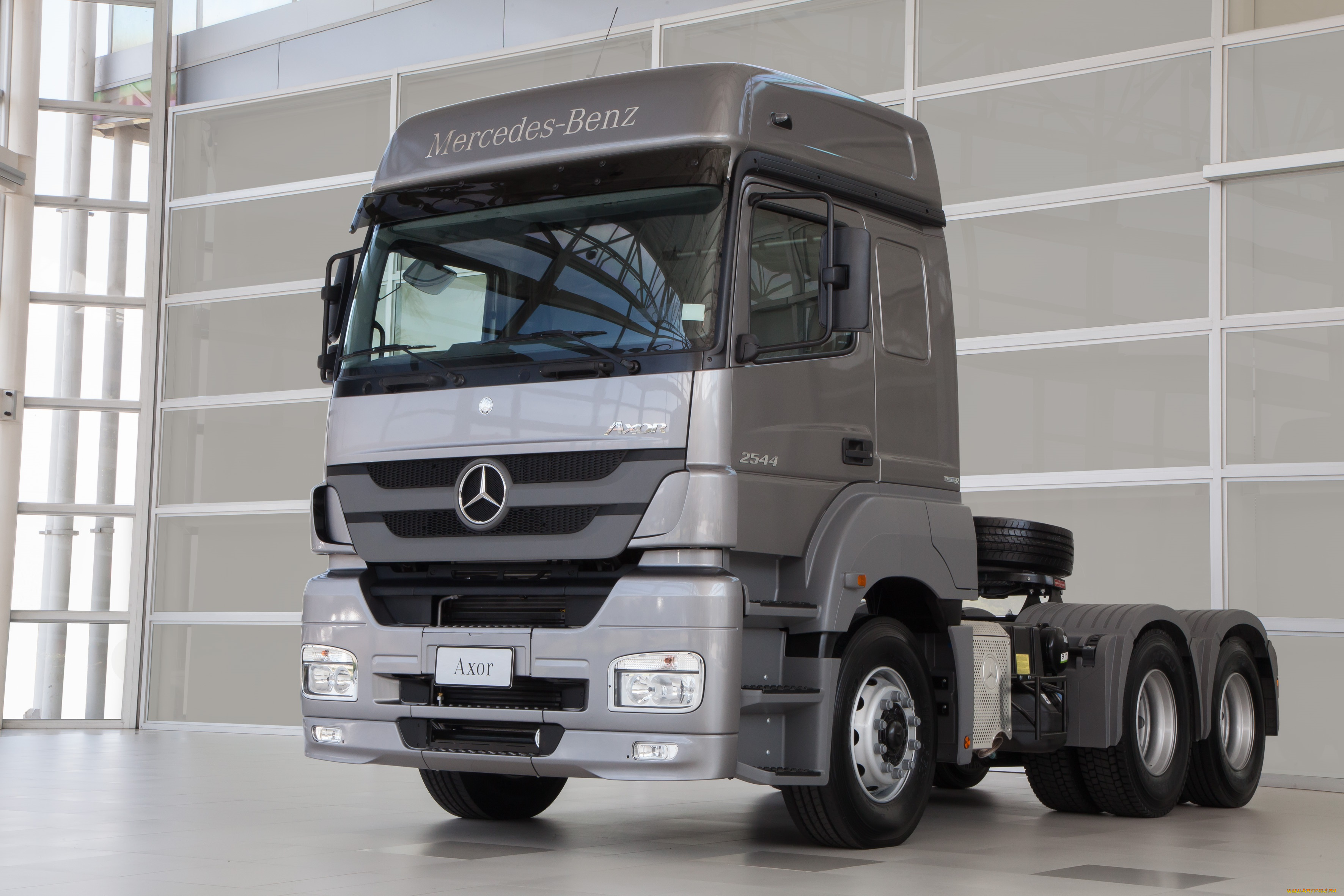 Мерседес аксор. Mercedes-Benz Axor. Мерседес Бенц Аксор. Mercedes Axor 2. Мерседес 6/2 Аксор.