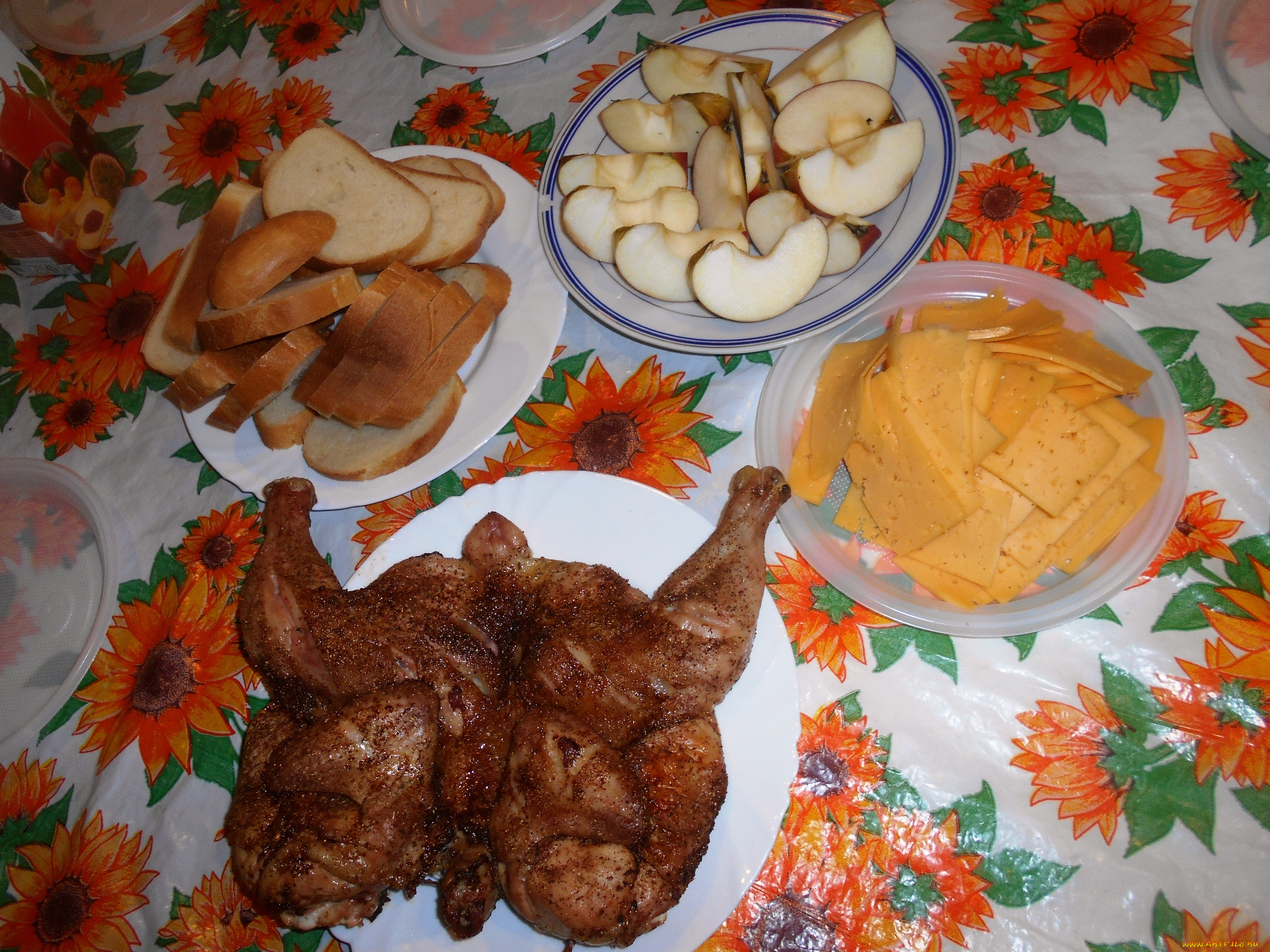 еда, разное, курица, мясо, хлеб, сыр, яблоки
