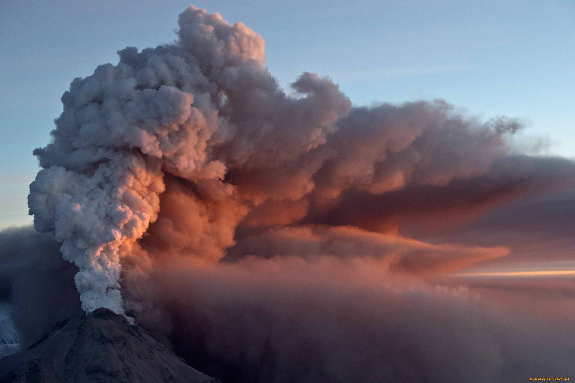 природа, стихия, кратер, небо, извержение, лава, огонь, вулкан, зарево, клубы, дым, молния, тучи