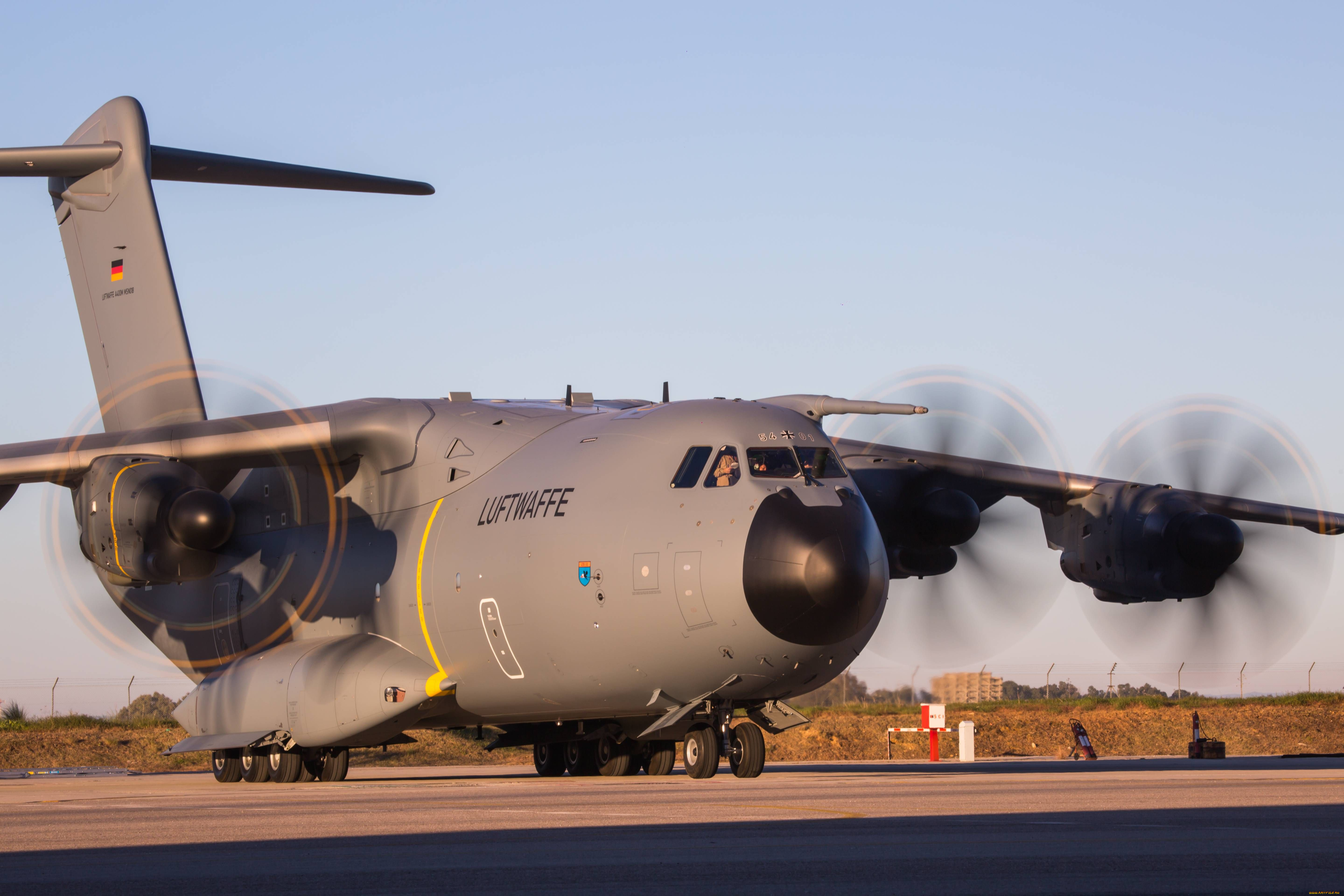 авиация, военно-транспортные, самолёты, airbus, a400m, atlas, четырeхмоторный, турбовинтовой, военно, транспортный