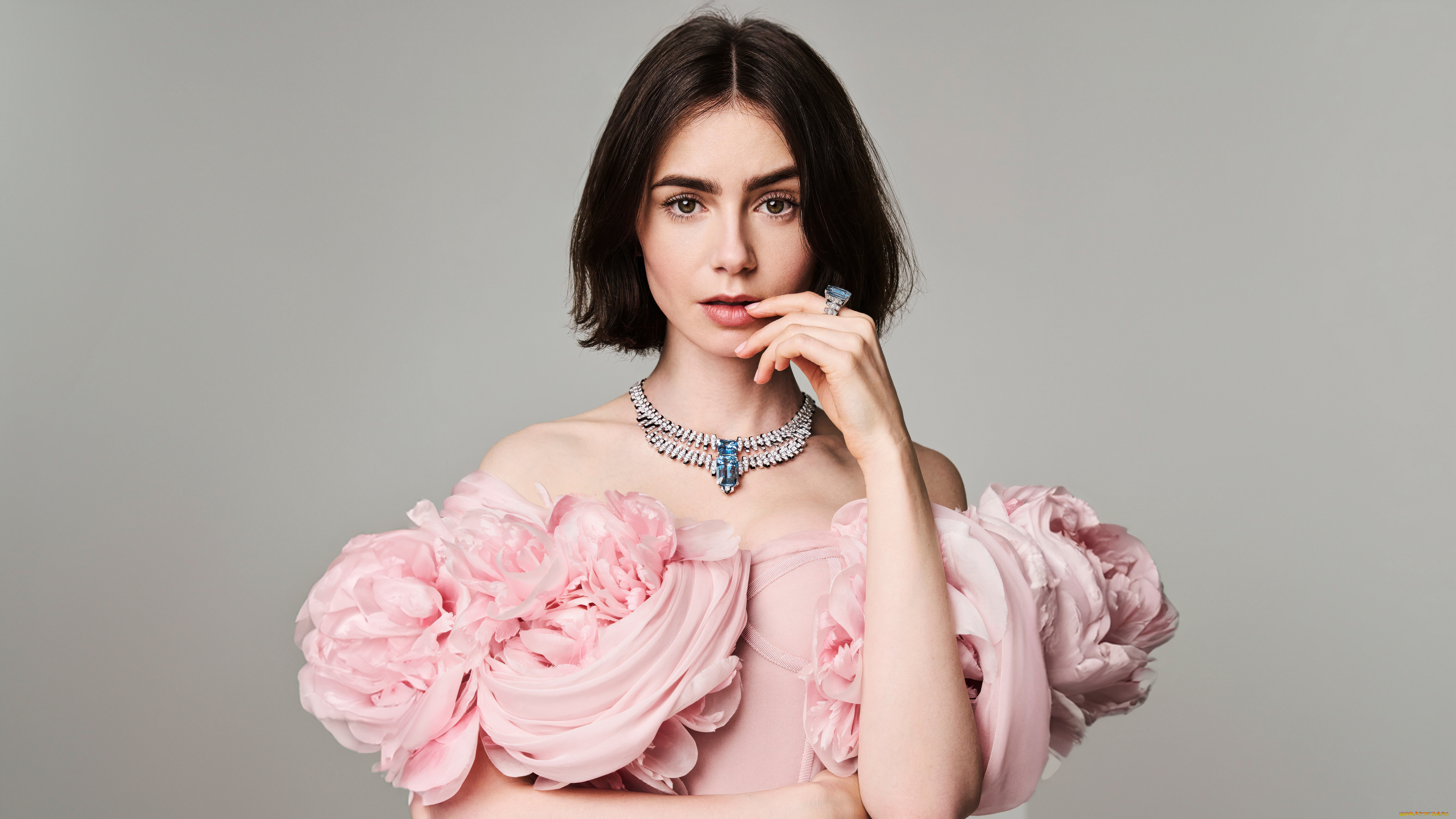 2024, lily, collins, bazaar, thailand, девушки, lily, collins, ювелирныe, украшения, harpers, bazaar, таиланд, актриса, лили, коллинз, картье, nature, sauvage, ожерельe