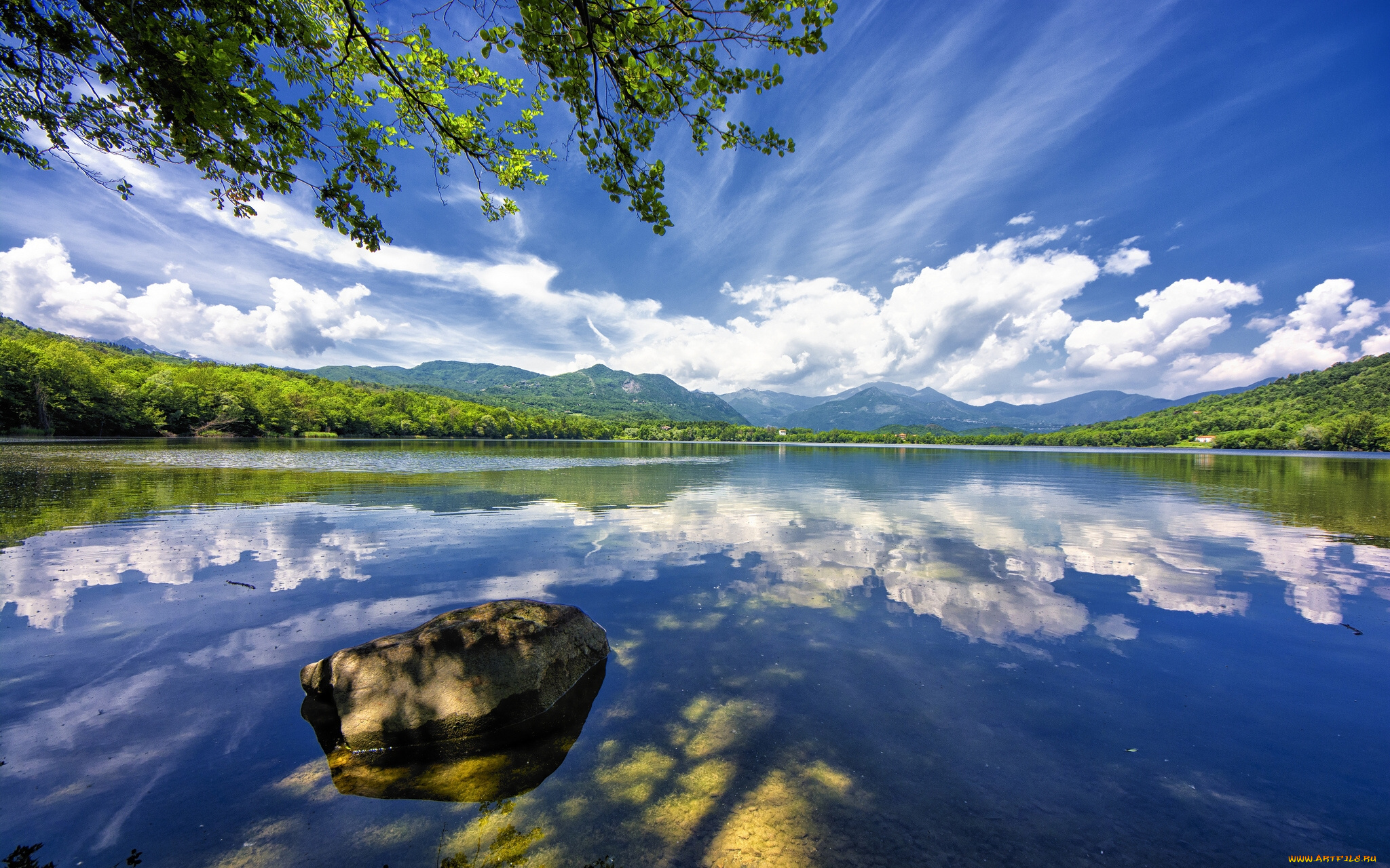 small, lake, avigliana, italy, природа, реки, озера, пейзаж, камень, отражение, облака, озеро, италия, авильяна