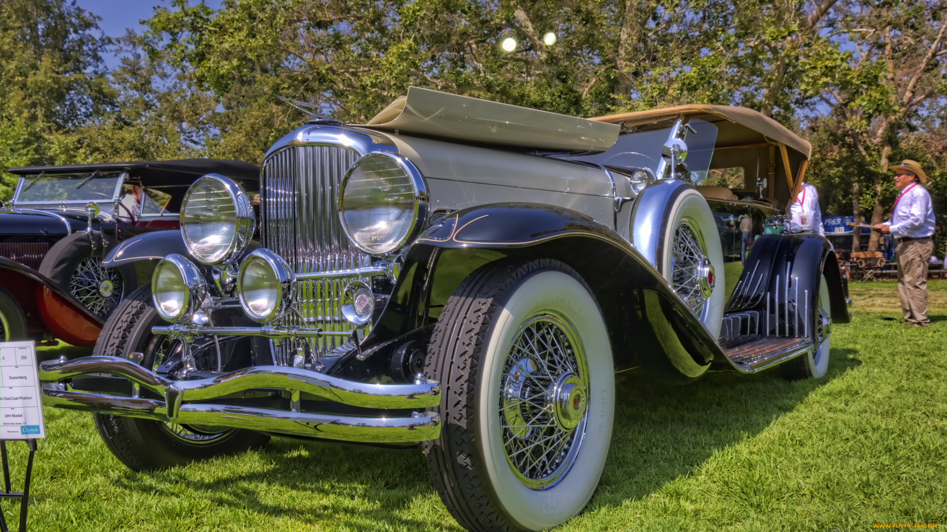 Duesenberg Phaeton by Hayes