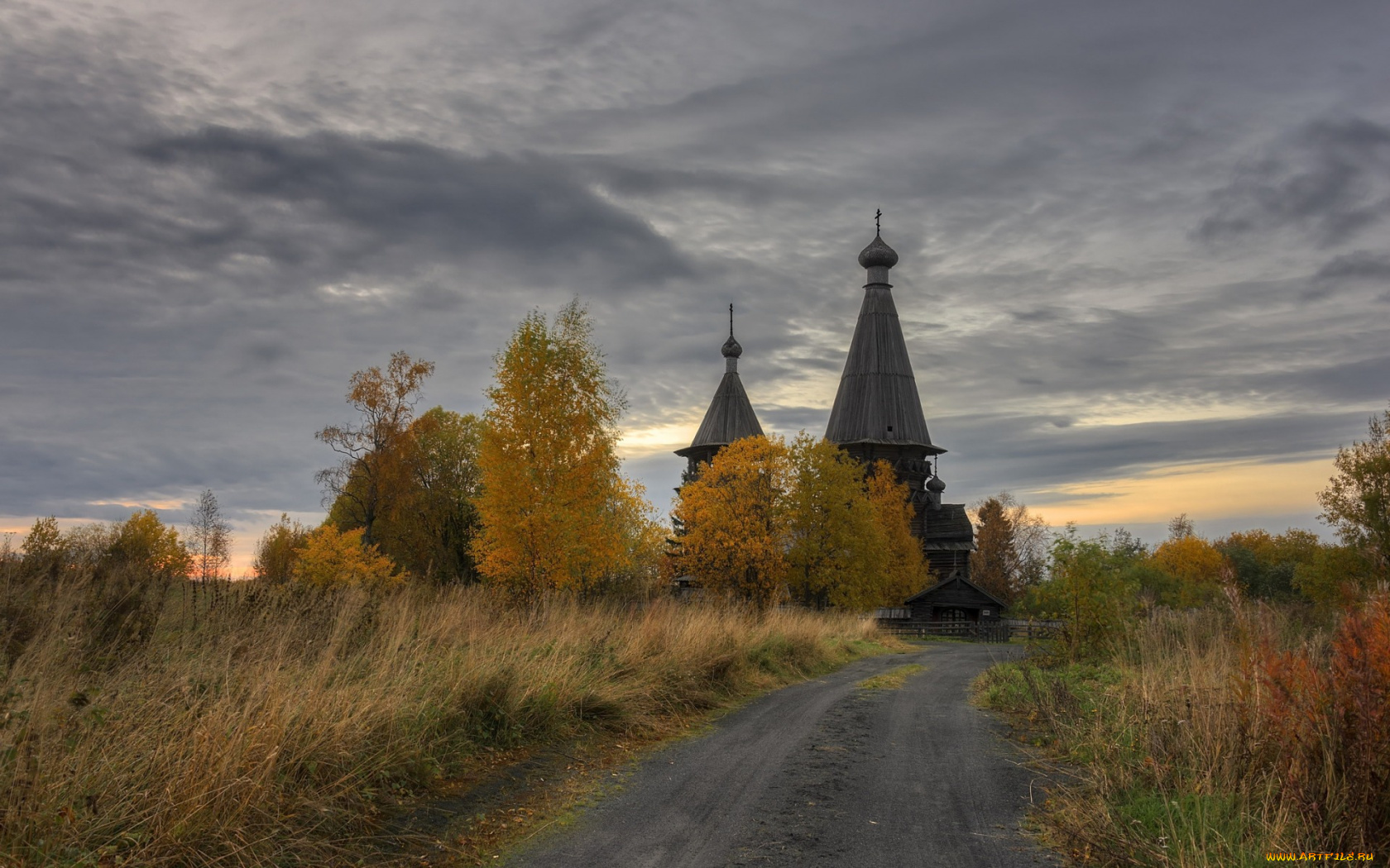 Город на пригорке