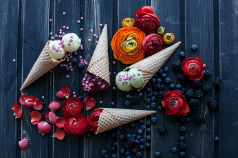 Картинка еда мороженое +десерты вафельный рожок цветы
