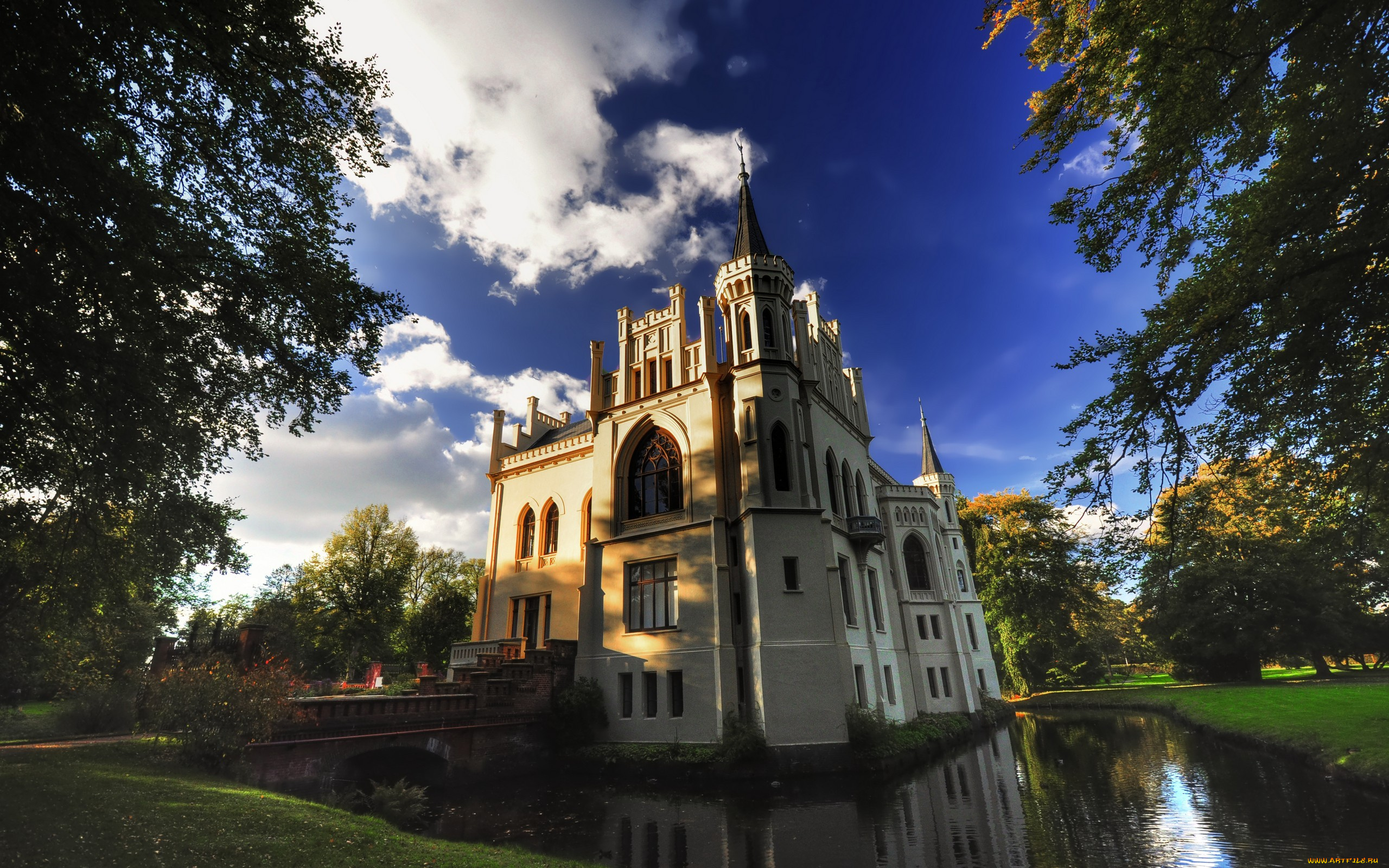 Замок аминь. Замки и дворцы. Красивый замок. Старинные дворцы.