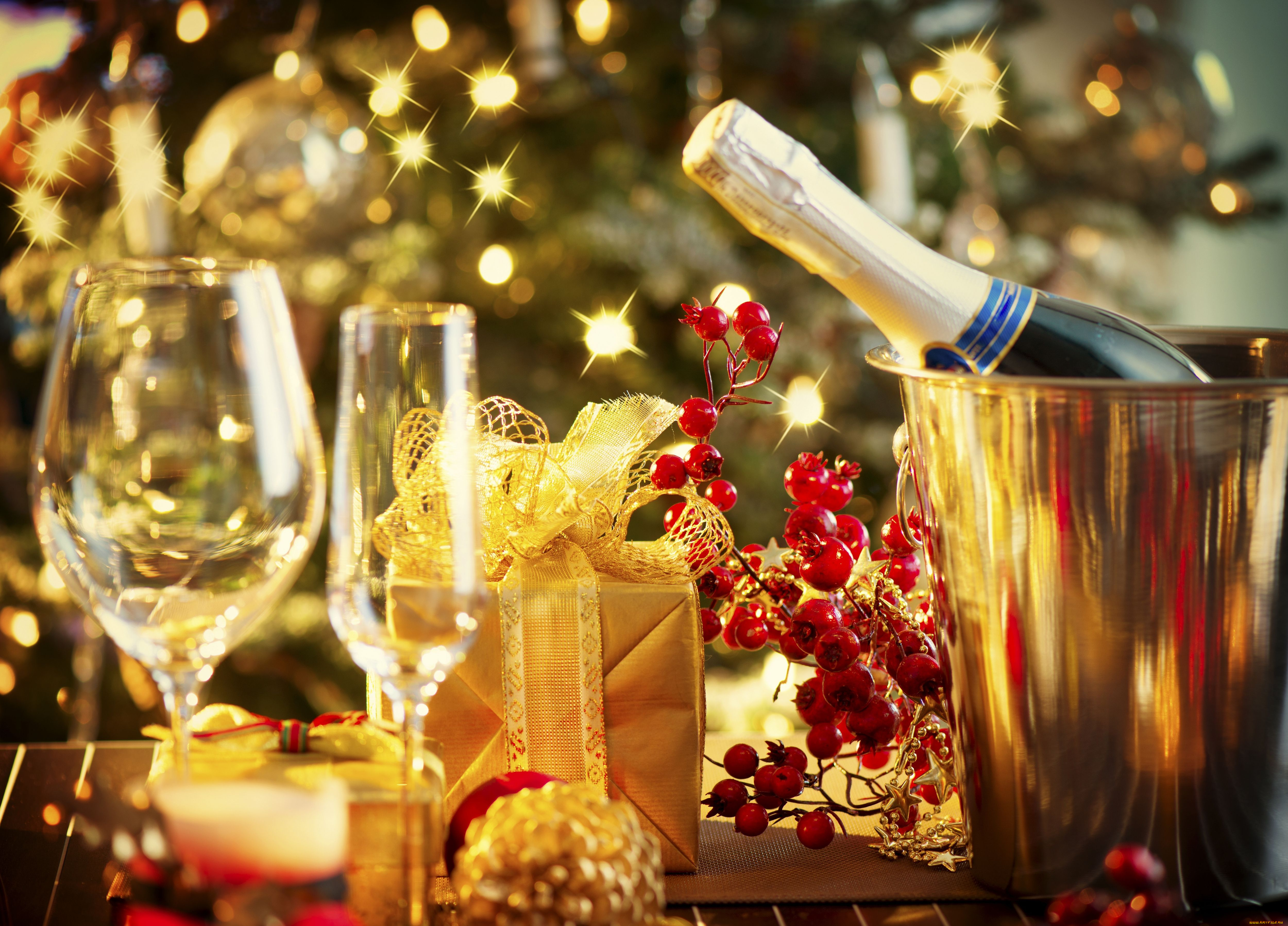праздничные, -, разное, , новый, год, ягоды, подарок, коробочка, шампанское, бутылка, бокалы