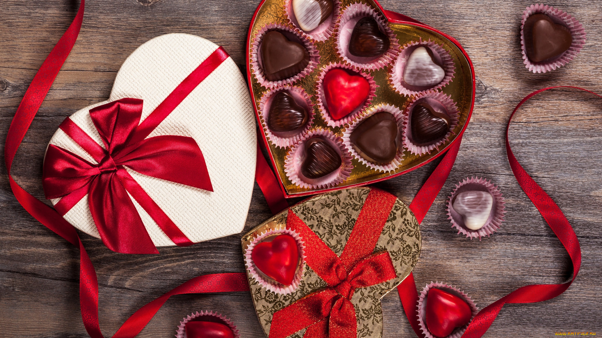 праздничные, день, святого, валентина, , сердечки, , любовь, romantic, chocolate, hearts, wood, шоколад, love, сердечки, конфеты, любовь, gift, decoration, candy