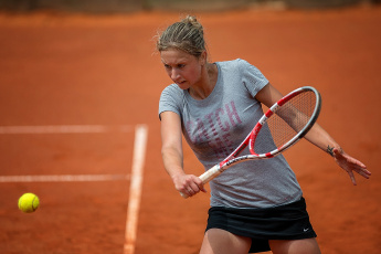 Картинка koprivova+klara спорт теннис девушка ракетка корт