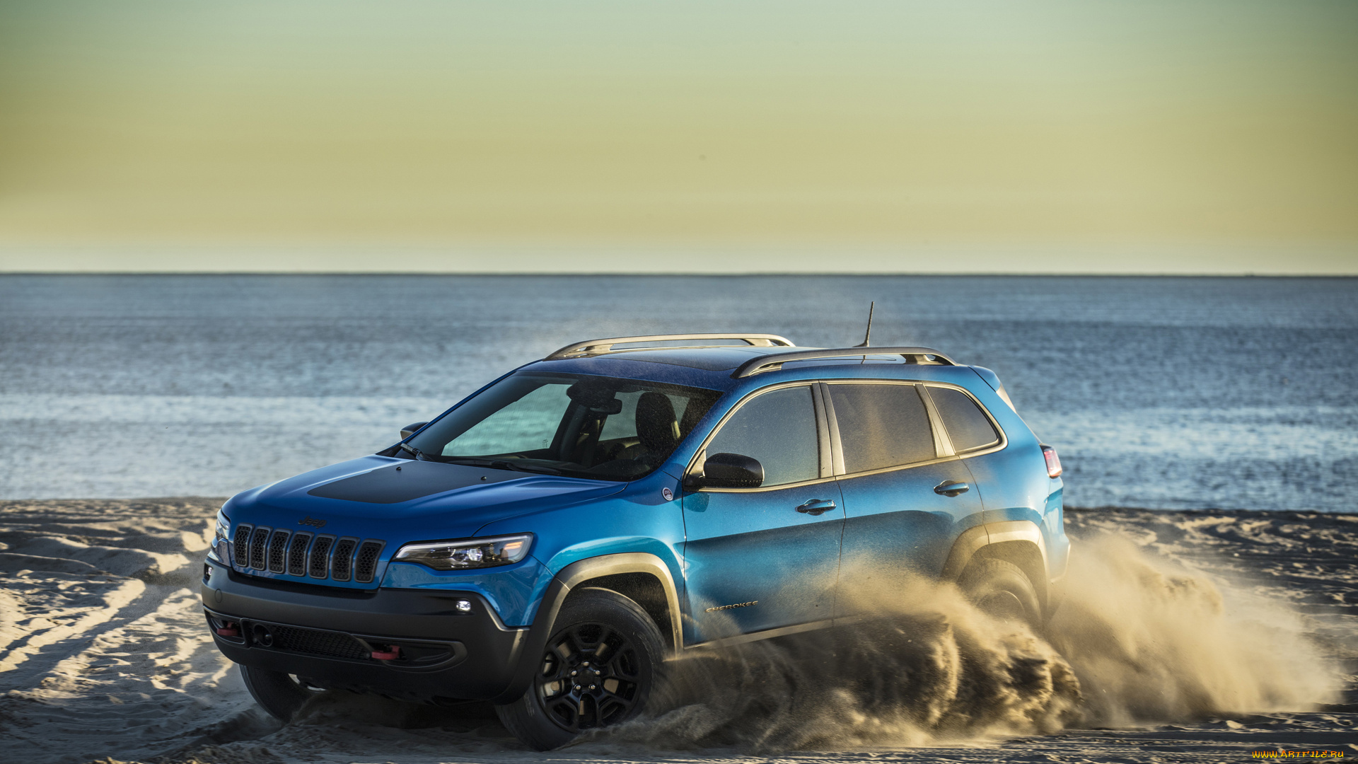 автомобили, jeep, пляж, песок, дрифт, море, джип, cherokee, trailhawk, синий