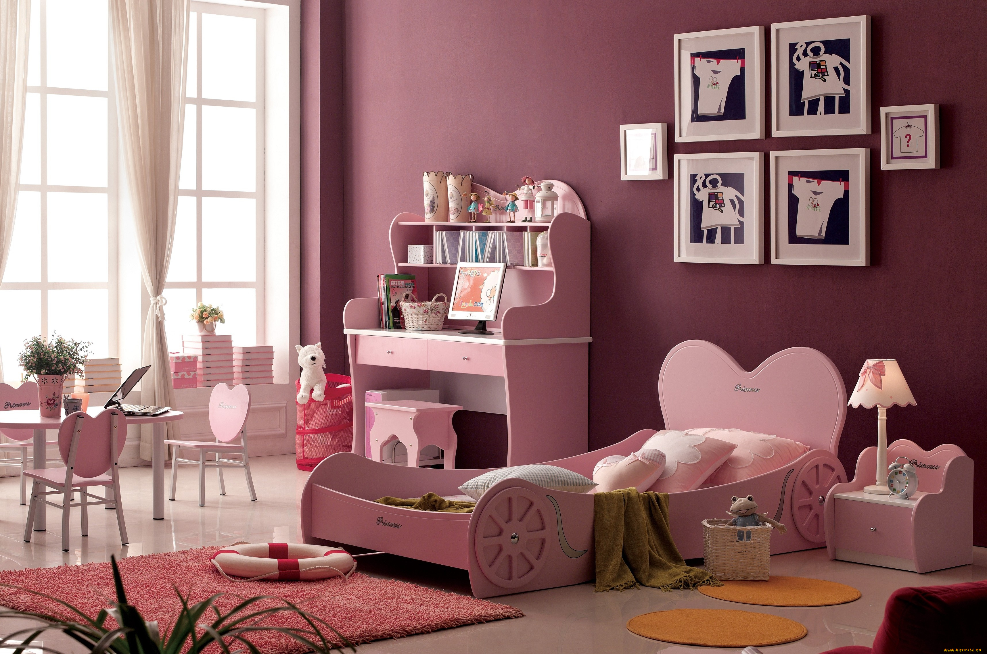 интерьер, детская, комната, тумбочка, стол, лампа, сердце, розовый, кровать, игрушки