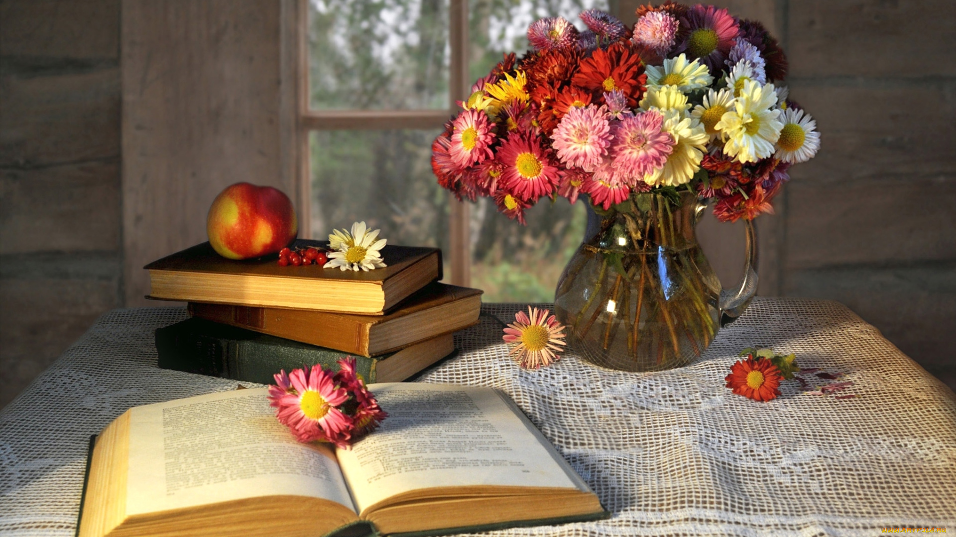 цветы, хризантемы, яблоко, натюрморт, книги, ваза