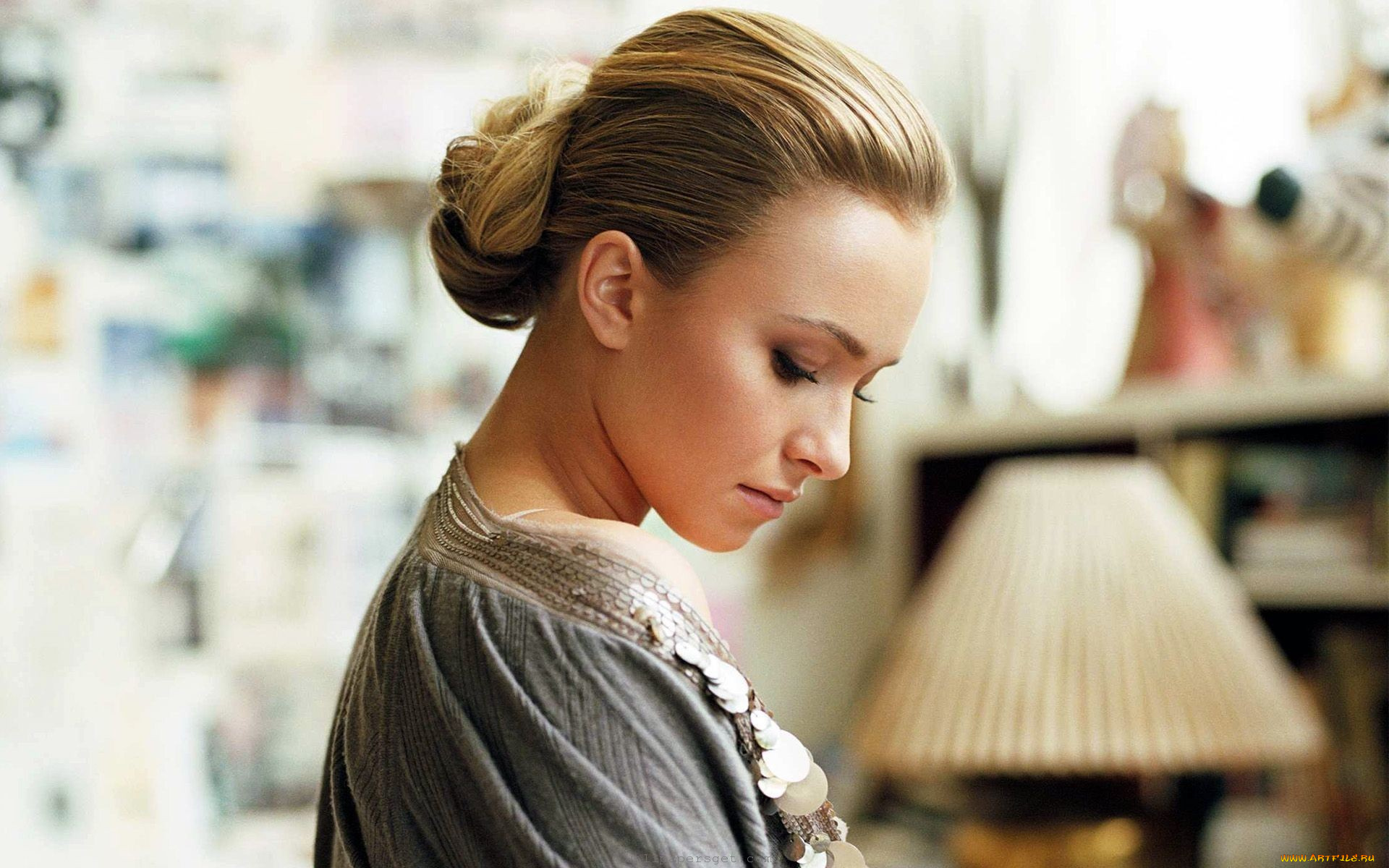 девушки, hayden, panettiere, магазин, кофта, профиль, блондинка