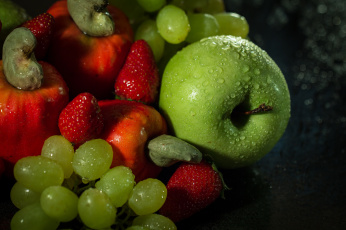 обоя еда, фрукты,  ягоды, яблоки, клубника, лайм, капли