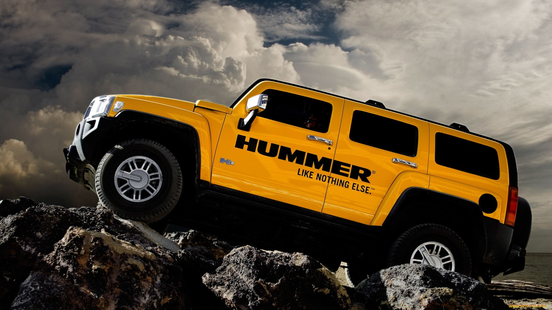 автомобили, hummer, желтый, облака, море, автомобиль, скалы