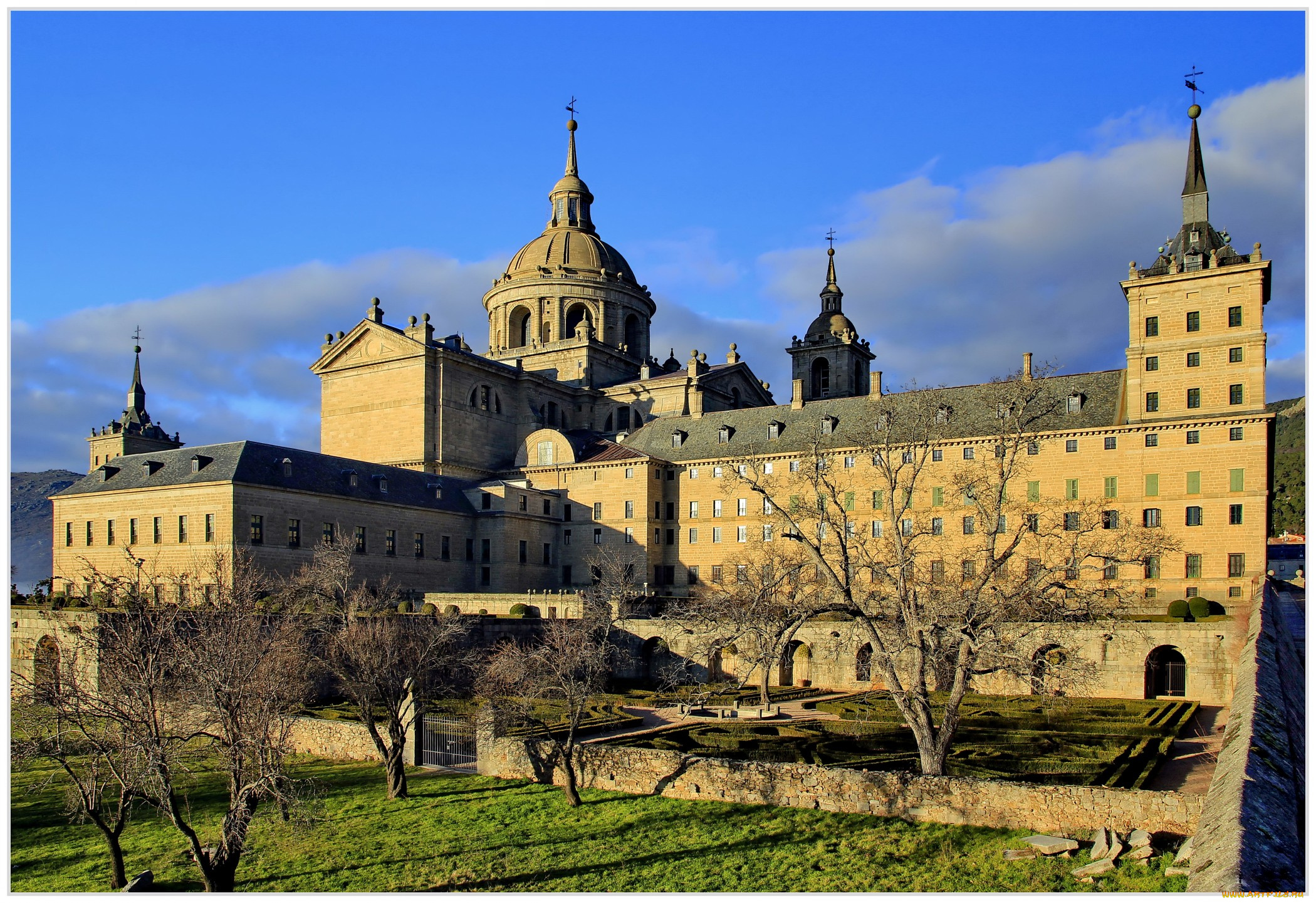 el, escorial, города, дворцы, замки, крепости, шпили, купола, парк, замок