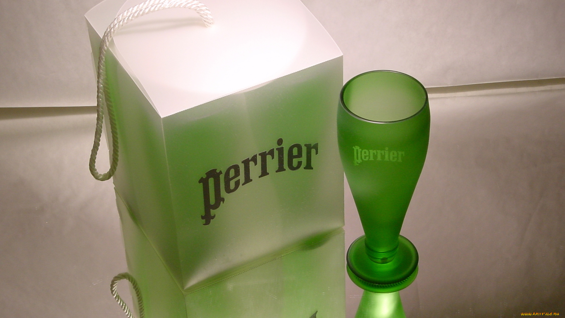 бренды, perrier