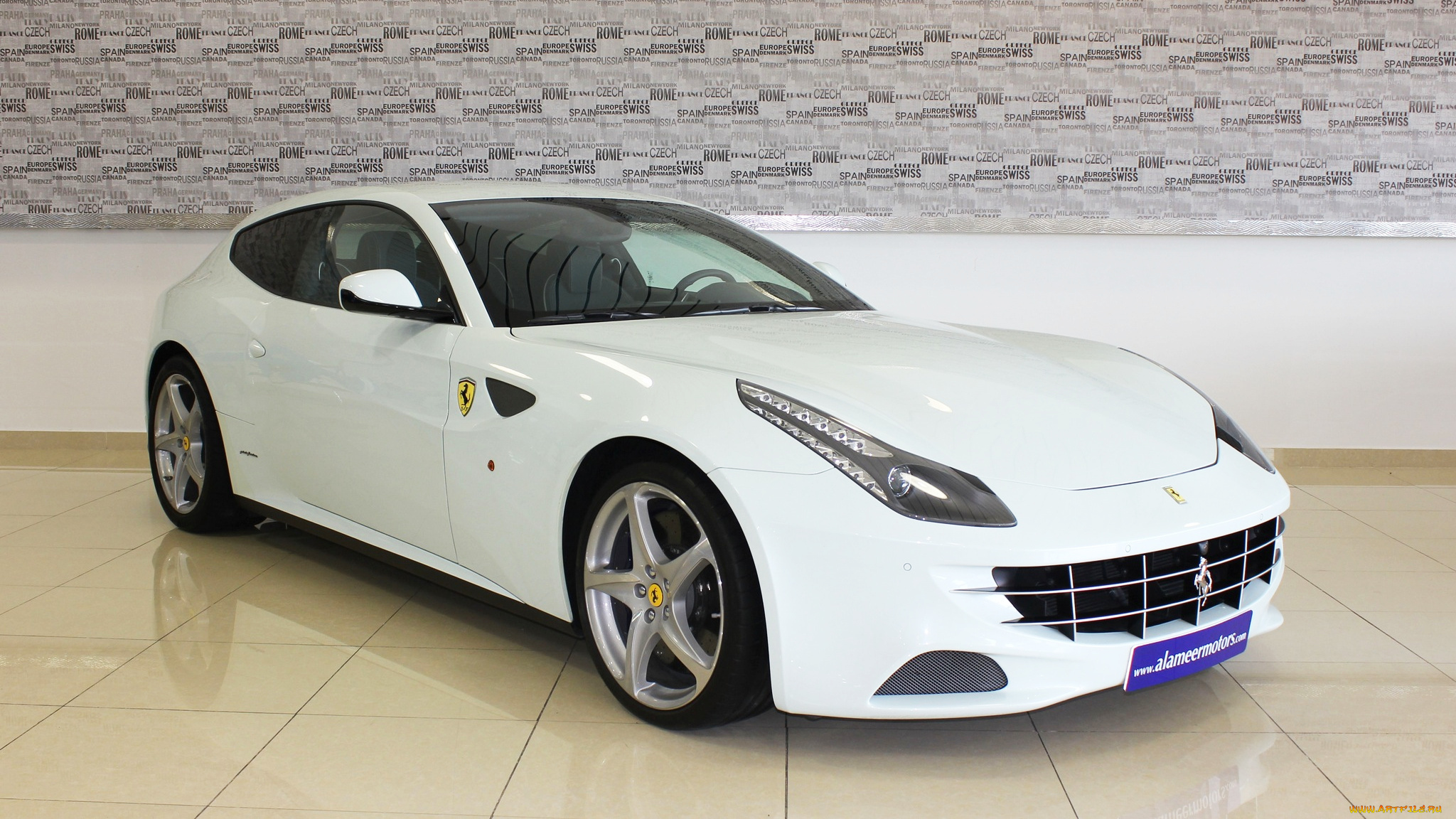 Ferrari FF РѕР±РѕРё