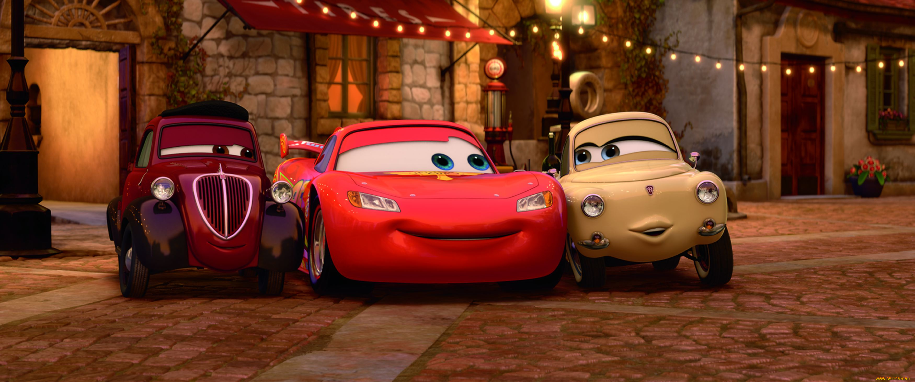 Cars 2. Молния Маквин Тачки 2 мультфильм. Тачки 2 мультфильм 2011 Мэтр. Тачки 2 молния Маккуин и Мэтр. Молния Маккуин 2011.