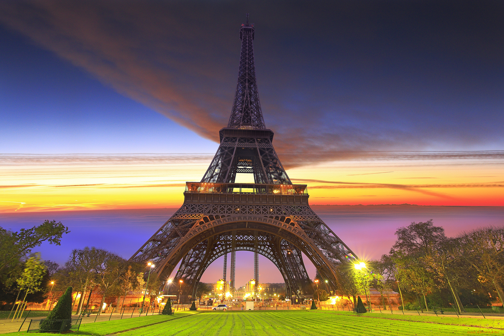 Эйфелева башня Париж закат скачать