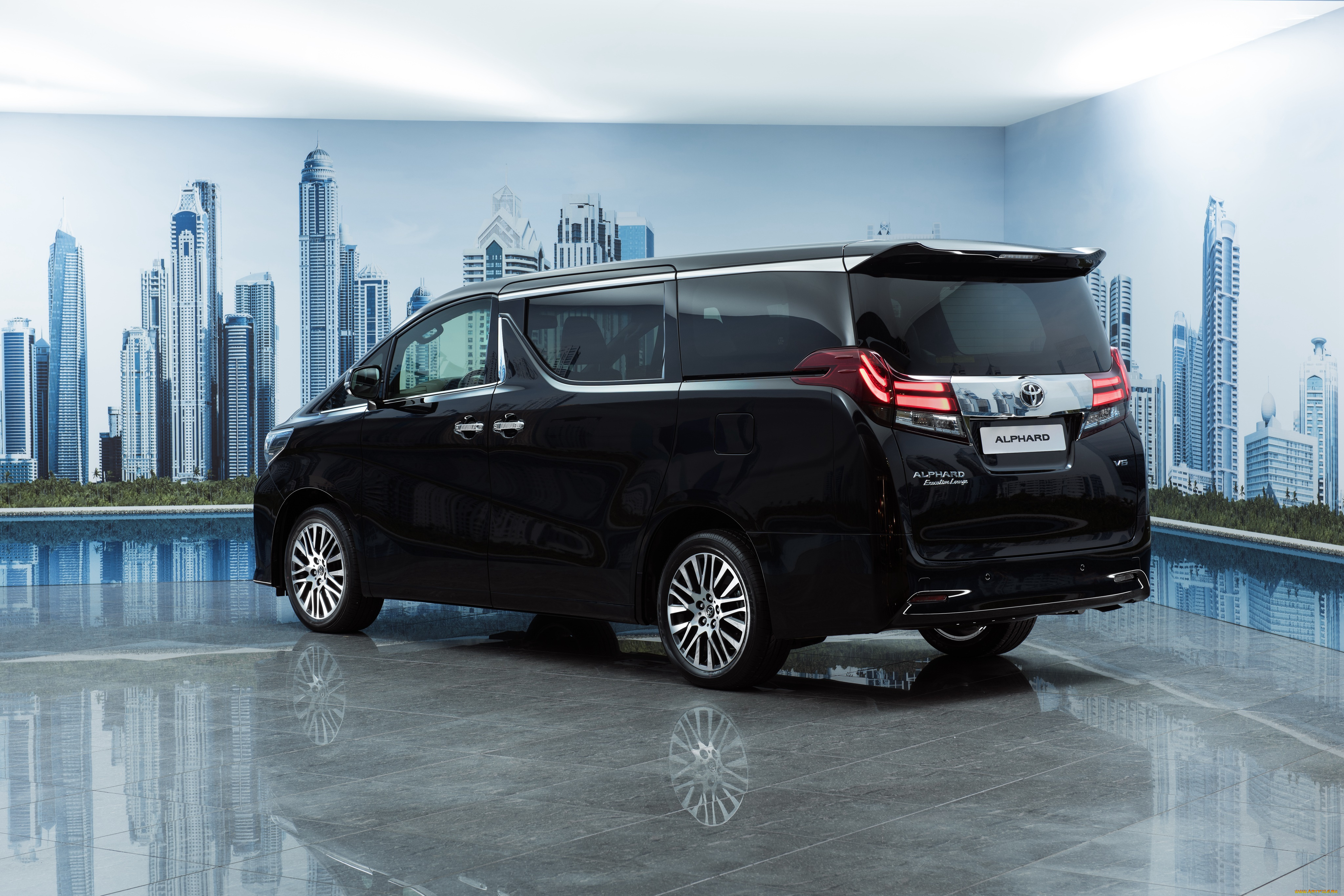 Toyota alphard. Тойота альфард 2020. Toyota минивэн Alphard 2020. Микроавтобус Тойота альфард 2020. Тойота альфард 2015.