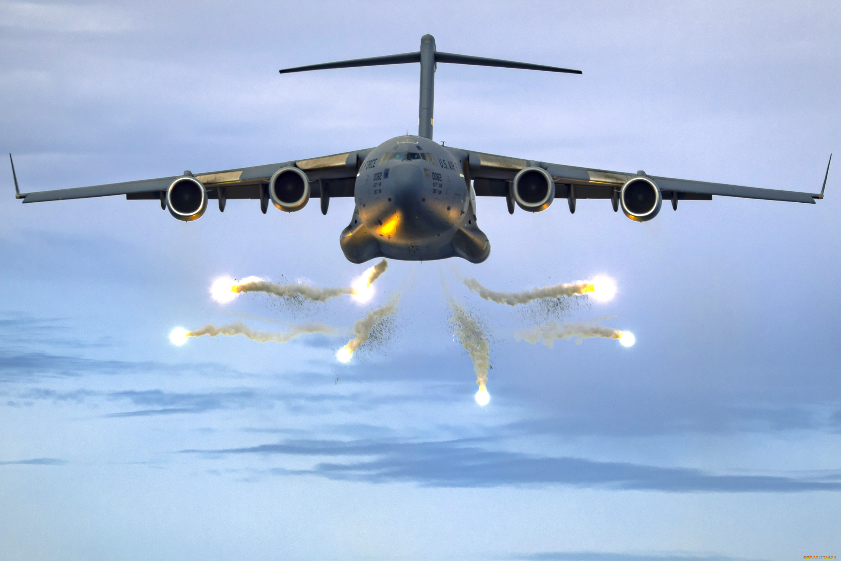 авиация, военно-транспортные, самолёты, author, oreskis, boeing, c17, globemaster3, deploying, flares